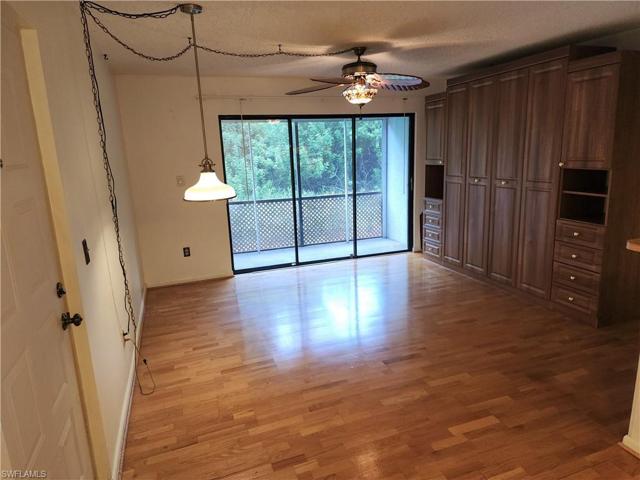Murphy Bed In Living Rm