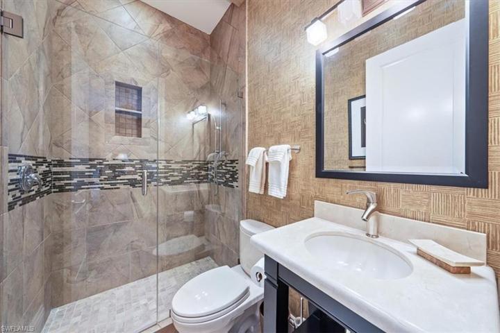 Guest Bedroom #2 Bathroom