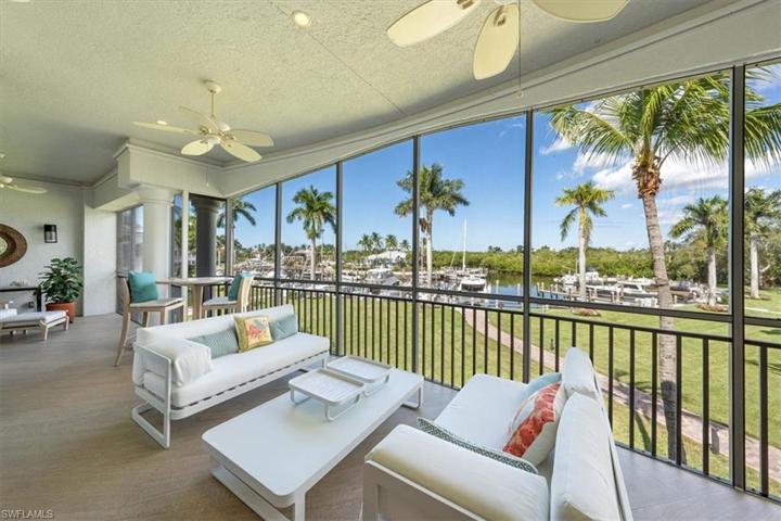 Lanai Overlooking Marina