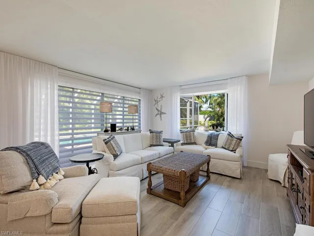 271 1st Ave S, Naples, Florida 34102