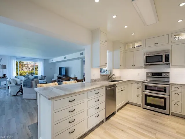 271 1st Ave S, Naples, Florida 34102