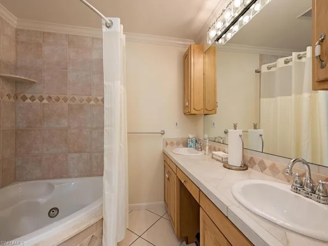 271 1st Ave S, Naples, Florida 34102
