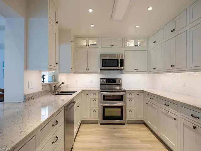 271 1st Ave S, Naples, Florida 34102