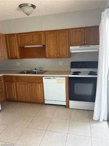 1560  Colonial  BLVD, Fort Myers, FL 33907