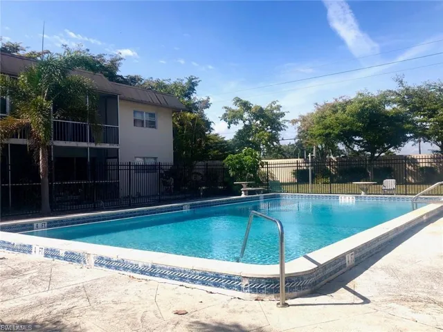 1560  Colonial  BLVD, Fort Myers, FL 33907