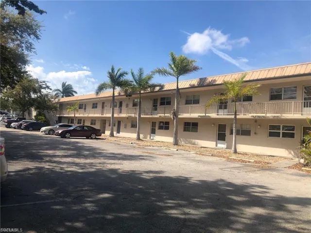 1560  Colonial  BLVD, Fort Myers, FL 33907