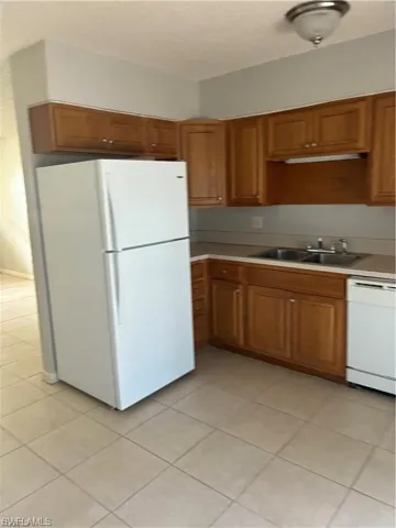 1560  Colonial  BLVD, Fort Myers, FL 33907