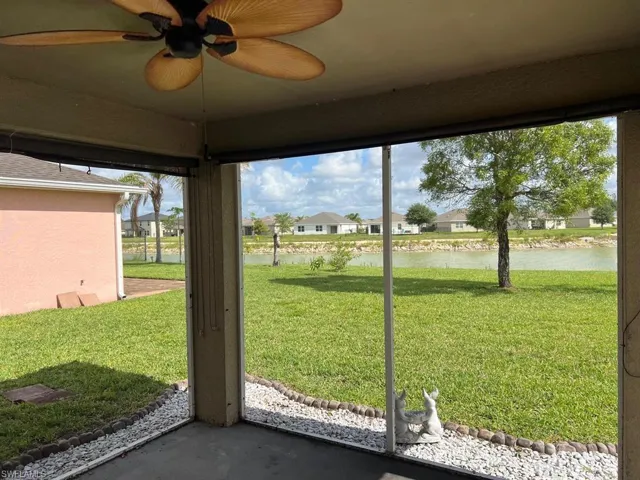 10329 Canal Brook Ln, Lehigh Acres, Florida 33936