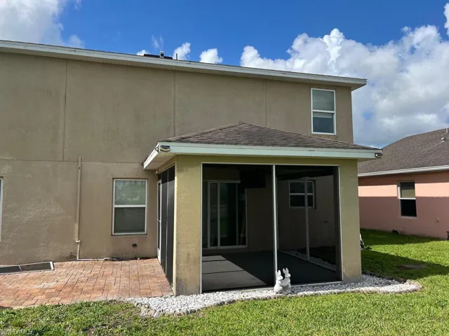 10329 Canal Brook Ln, Lehigh Acres, Florida 33936