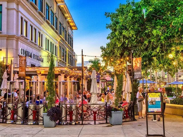 Mercato for restaurants, nightlife, shops, boutiques and entertainment