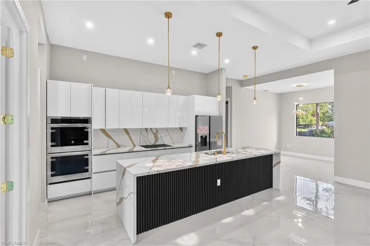 2027 18th Ave Ne, Naples, Florida 34120