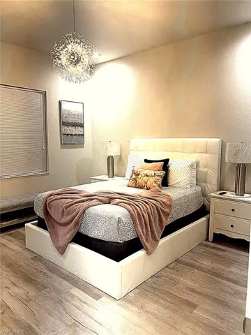 Guest bedroom with queen bed