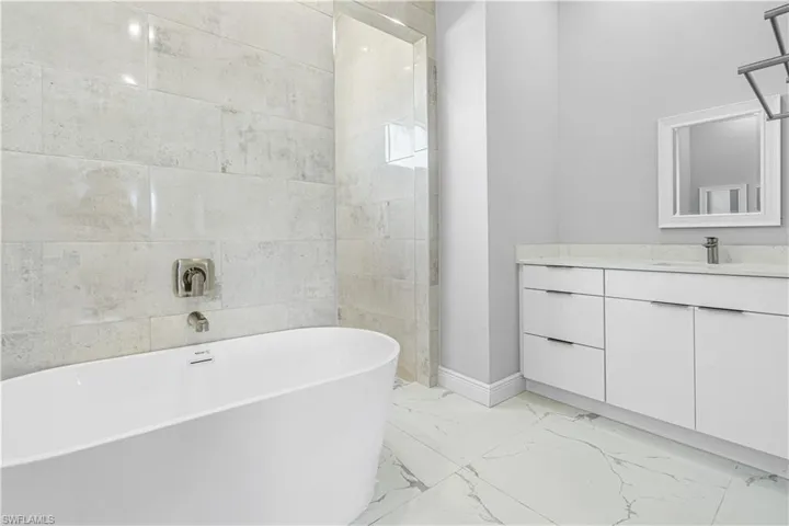 Luxury Master Bathroom