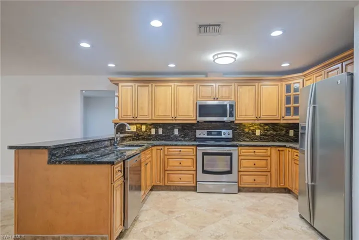 3760 Liberty Sq, Fort Myers Fl 33908