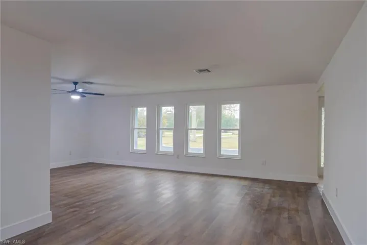 3760 Liberty Sq, Fort Myers Fl 33908