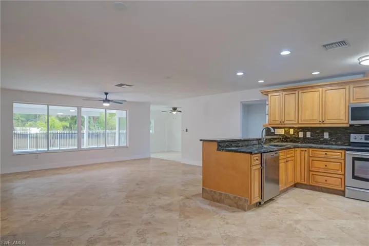 3760 Liberty Sq, Fort Myers Fl 33908