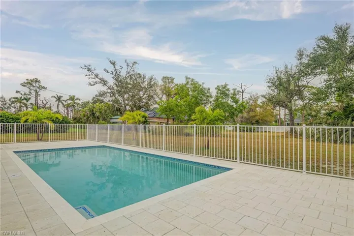 3760 Liberty Sq, Fort Myers Fl 33908