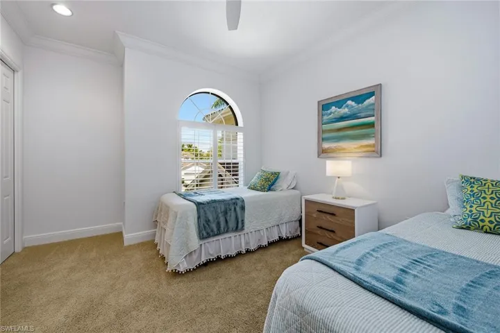3176  Serena  LN, Naples, FL 34114