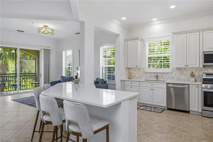 3176  Serena  LN, Naples, FL 34114