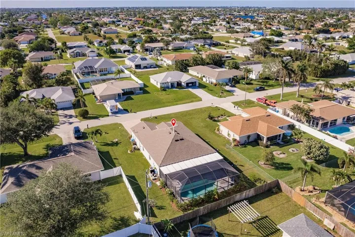 Birds eye view of property
