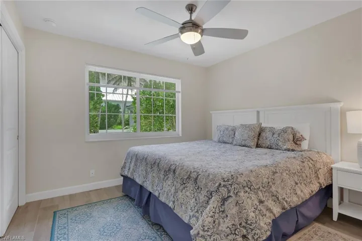 230  3rd S AVE, Naples, FL 34102