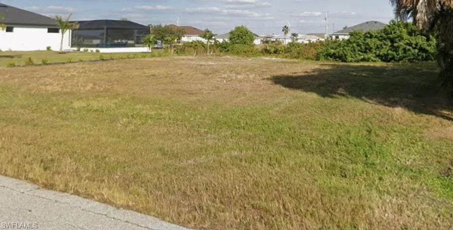 26 24th Ave, Cape Coral, Florida 33993