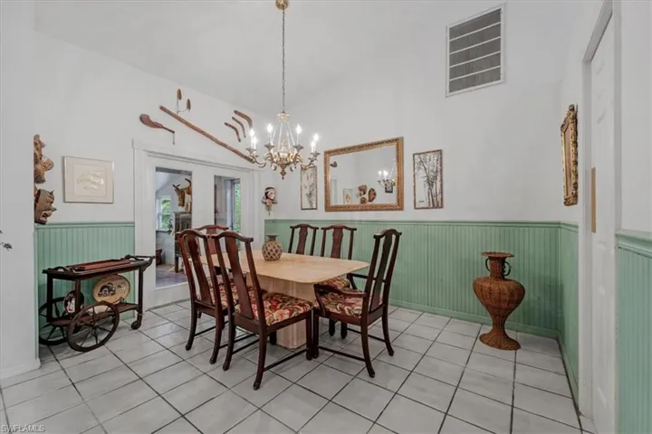 Dining room with access to covered lanai