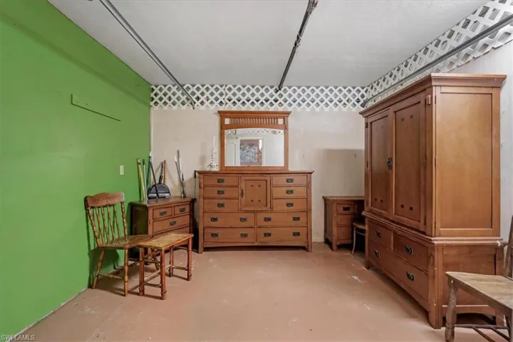 Bonus room in garage area