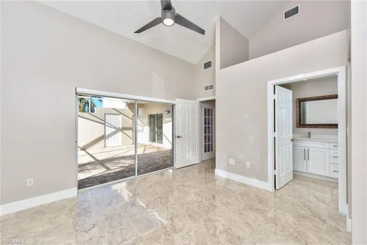 4436 Preserve Way 9-d, Naples, Florida 34109