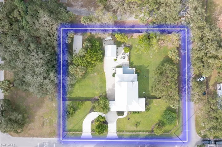230  Fraser  AVE, Labelle, FL 33935