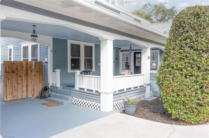 230  Fraser  AVE, Labelle, FL 33935