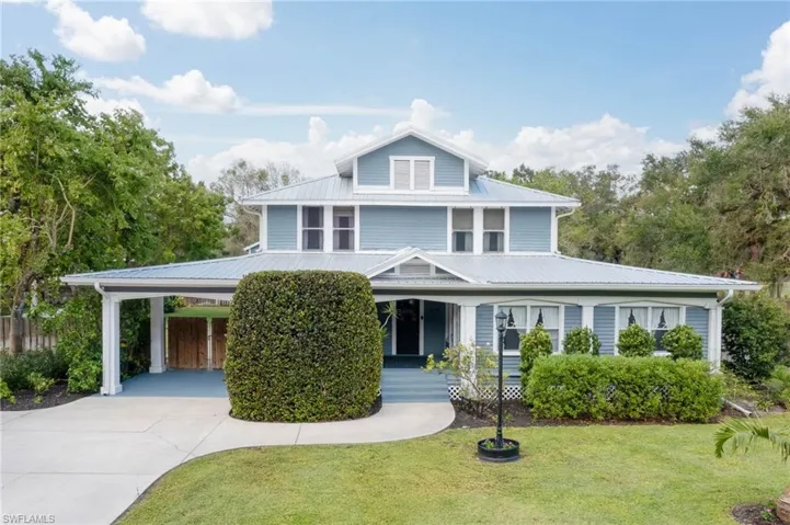 230  Fraser  AVE, Labelle, FL 33935