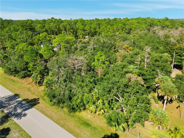 185 33rd Ave Nw, Naples, Florida 34120