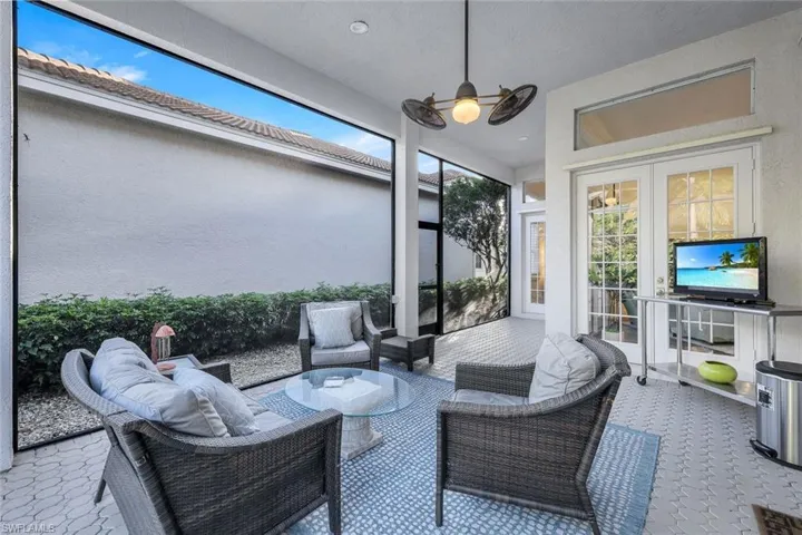8575  Pepper Tree  WAY, Naples, FL 34114
