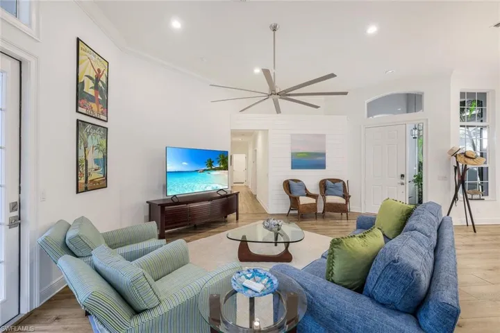 8575  Pepper Tree  WAY, Naples, FL 34114