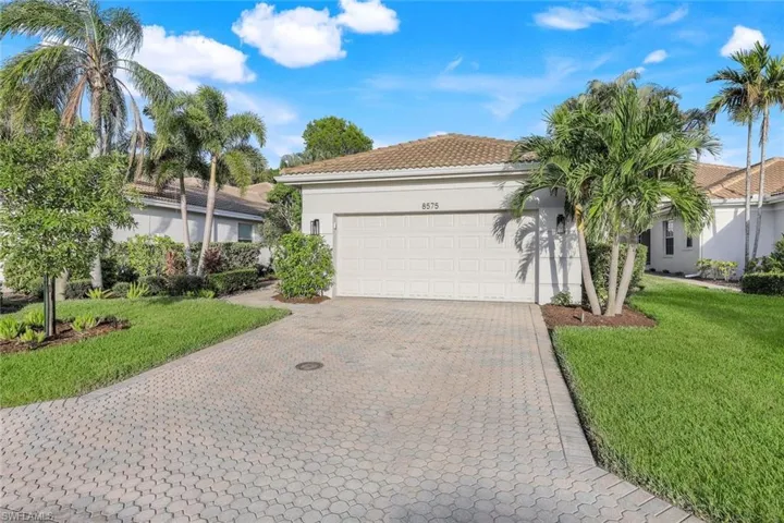 8575  Pepper Tree  WAY, Naples, FL 34114