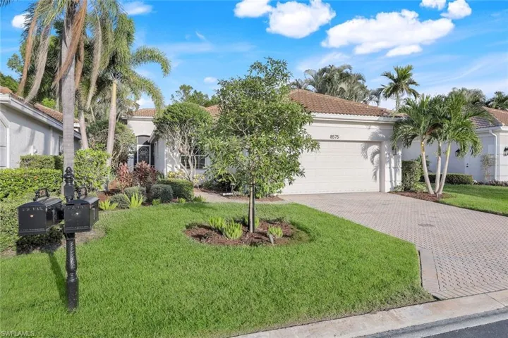 8575  Pepper Tree  WAY, Naples, FL 34114