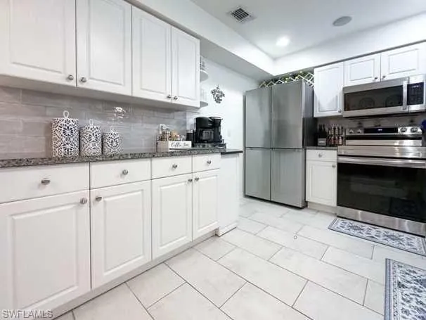 3790 35th Ave Ne, Naples, Florida 34120