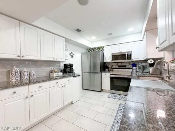 3790 35th Ave Ne, Naples, Florida 34120