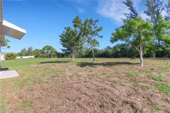 2857 Nw 27th St, Cape Coral, Florida 33993