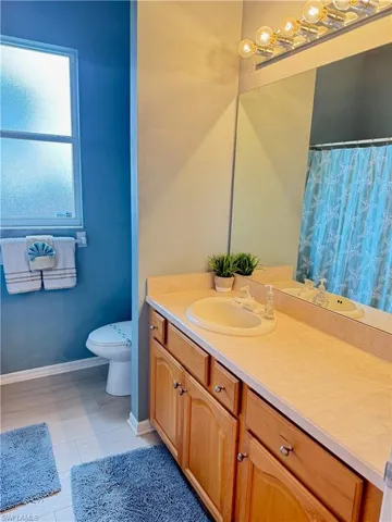 2nd bathroom