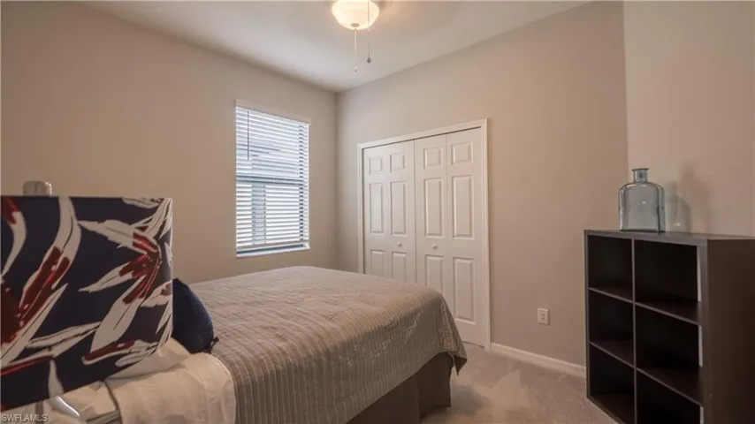9076  Glenforest  DR, Naples, FL 34120