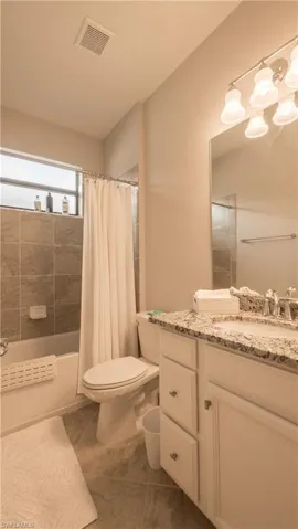 9076  Glenforest  DR, Naples, FL 34120