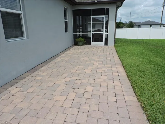 204 Nw 11th St, Cape Coral, Florida 33993