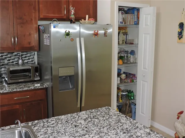 204 Nw 11th St, Cape Coral, Florida 33993