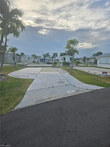 19681 Summerlin #40 Rd, Fort Myers, Florida 33908