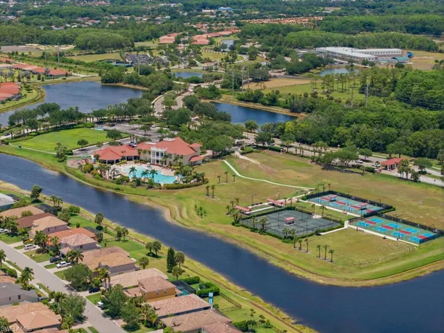 4010 E Hampton  CIR, Alva, FL 33920