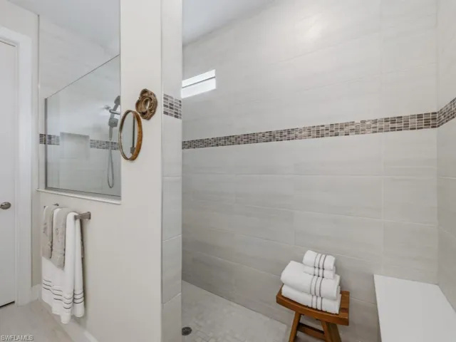 4010 E Hampton  CIR, Alva, FL 33920