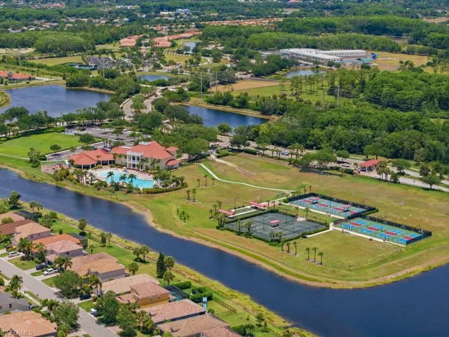 4010 E Hampton  CIR, Alva, FL 33920