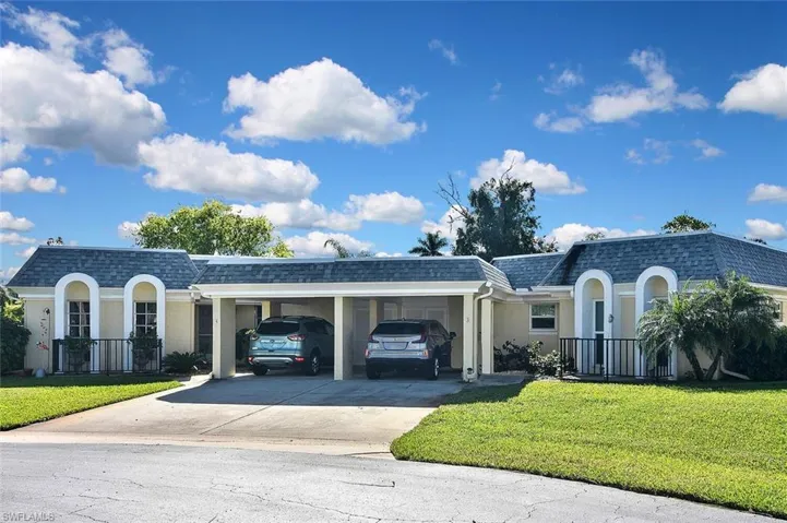 4 Park Lane Cir, Lehigh Acres, Florida 33936